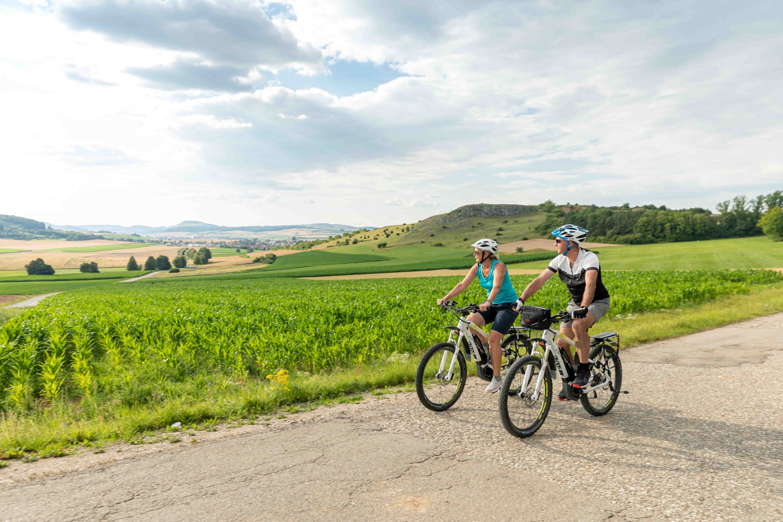 Radurlaub in Bayern: E-Biker im Ferienland Donau-Ries